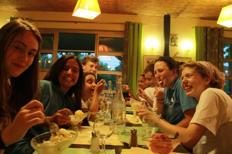 Village Camps International Summer Camp Ard&egrave;che, France 2019-07-26 https://www.villagecamps.com/journals_admin/images/637-22-08-07-2013 lossless (105).jpg
